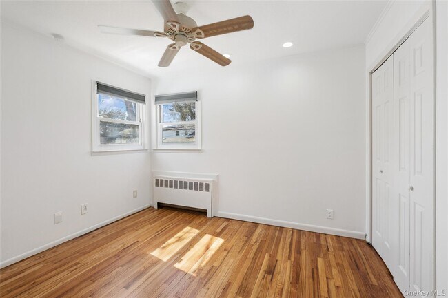 Building Photo - 31 Evelyn Ln