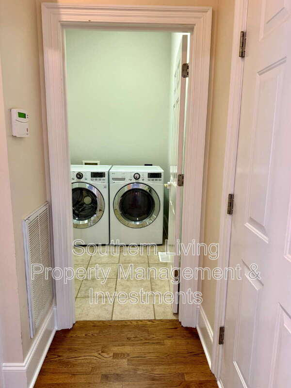 Building Photo - 1806 Asbury Hall Ct