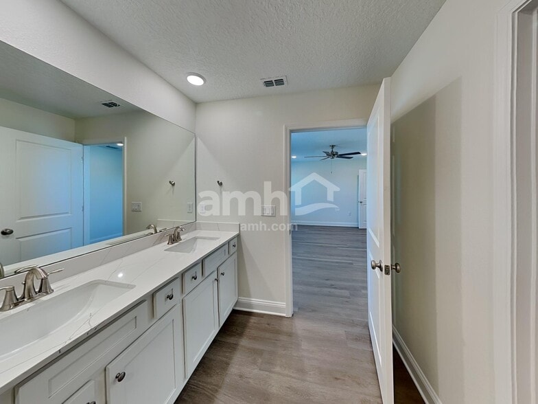 Building Photo - 2643 Noah Pines Pl