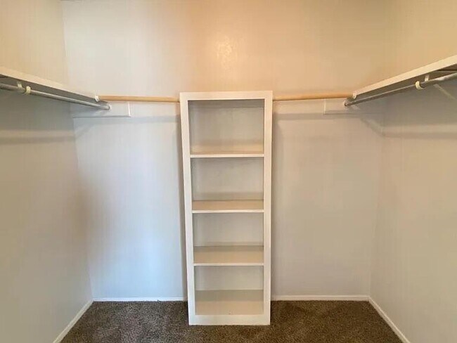 Building Photo - 6610 Hope Ave