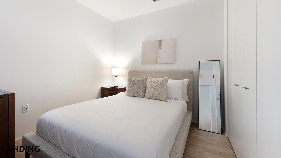 Building Photo - 5334 Baltimore Ave