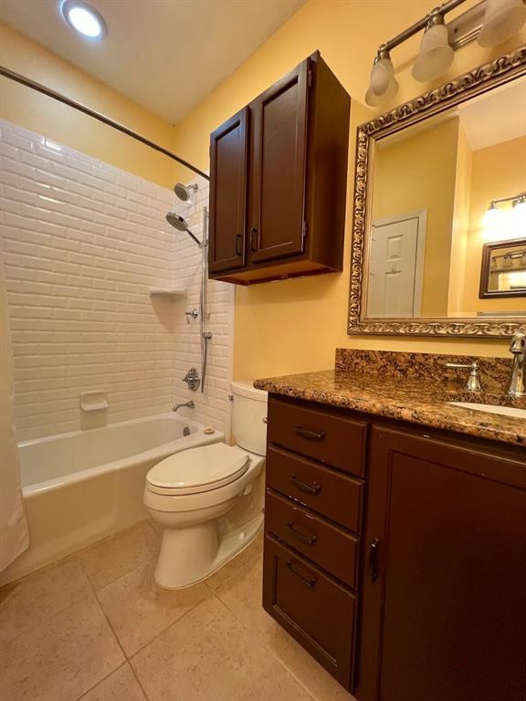 Building Photo - 908 Poplar St