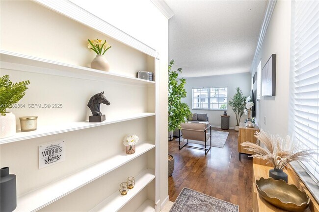 Building Photo - 3255 NE 184th St