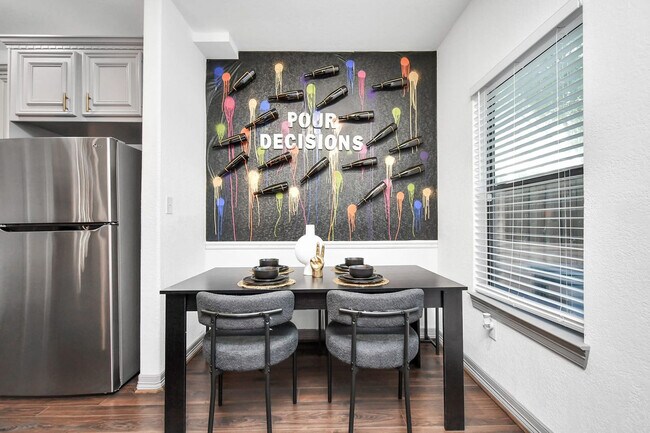 Building Photo - 2905 Baer St