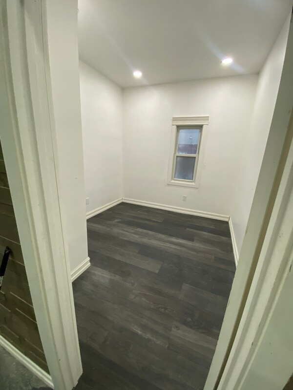 Building Photo - 3478 Ludden St