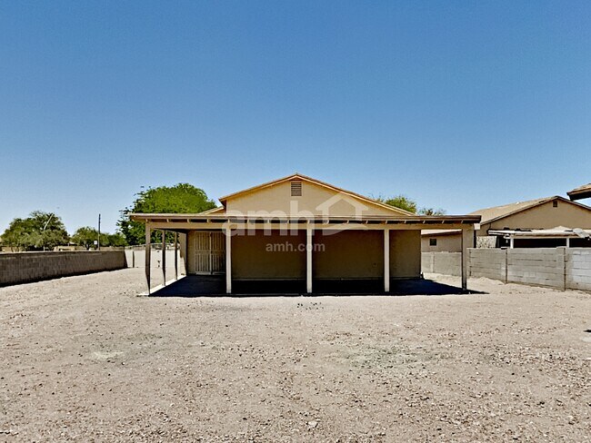 Building Photo - 5691 S Abbottsford Dr