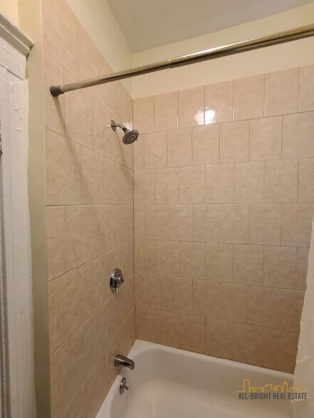 Building Photo - 309 Allston St