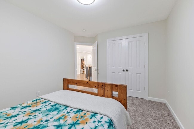 Building Photo - 415 Enclave Ct