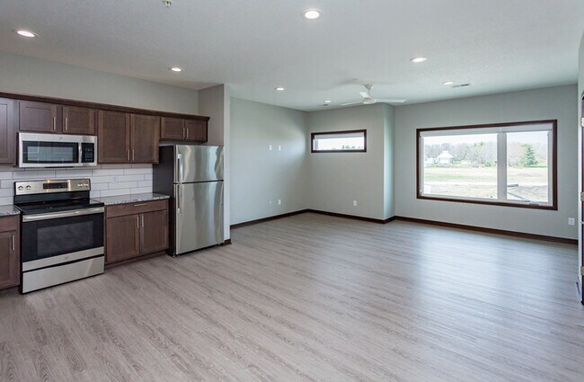 Building Photo - 1017 NW Lexi Ln