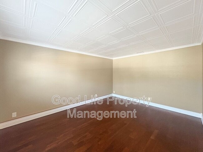 Building Photo - 1429 Esperanza Way