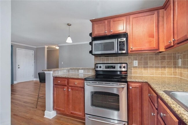 Building Photo - 48 Peachtree Ave NE