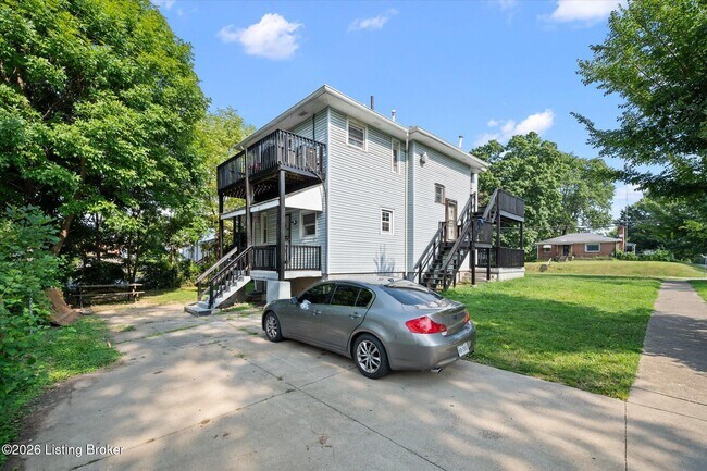 Building Photo - 204 W Tenny Ave