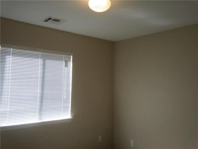 Building Photo - 14238 Craggy Rock Ave