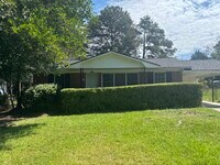 Building Photo - 4322 Fairfax Dr