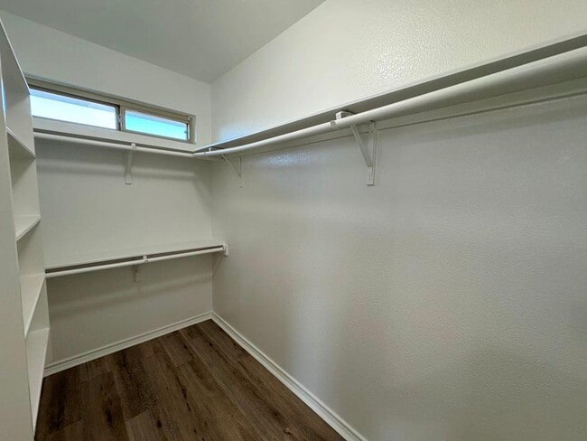 Building Photo - 15206 Walcott Dr