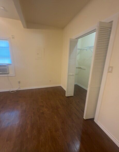 Master - 591 Durango Ave