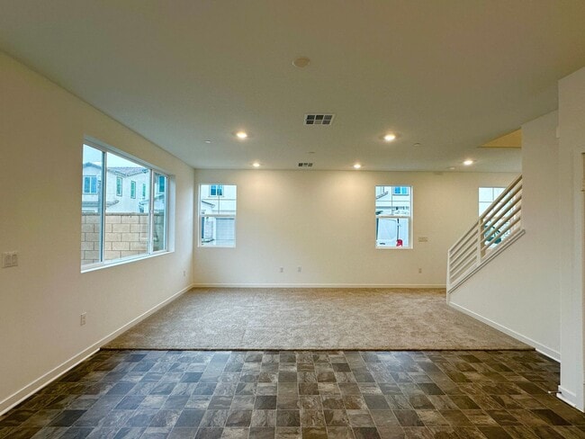 Building Photo - Brand-New Modern Home in Ontario – Solar Included!