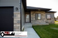 Building Photo - 5 Bedroom 3 bath, beautiful home in North ...