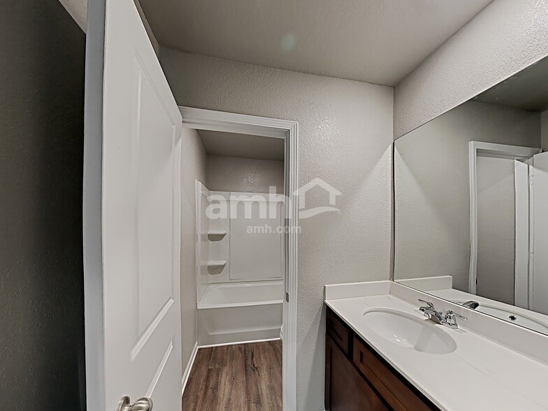 Building Photo - 129 Oliver Dr