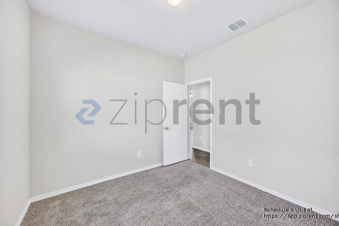 Building Photo - 5706 Cicada Cir