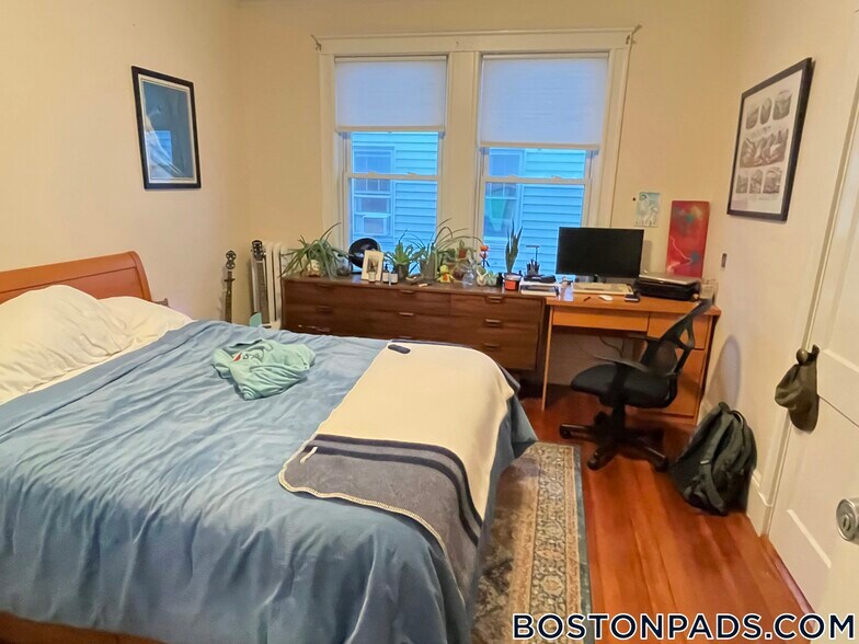 Building Photo - 101 Glenville Ave