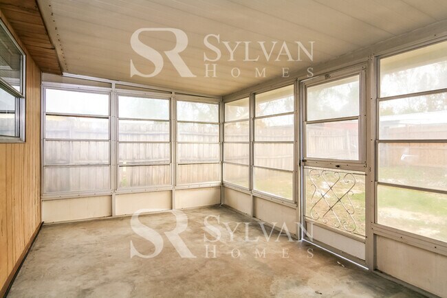 Building Photo - The Lifestyle You Deserve.
