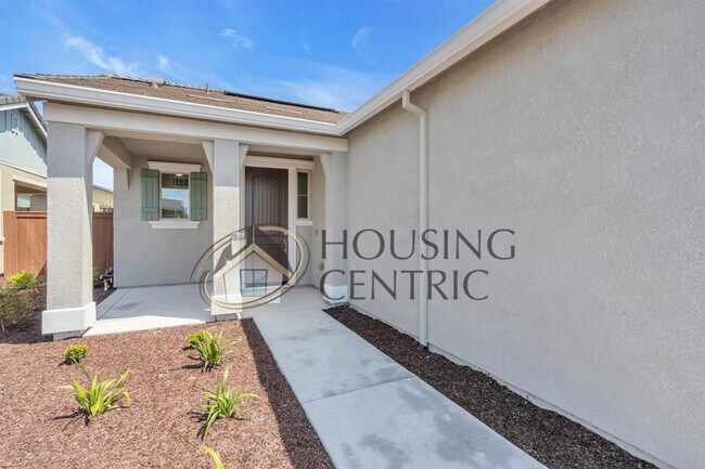 Building Photo - Newer 55+ Gated SOLAR Home in El Dorado Hills for Rent