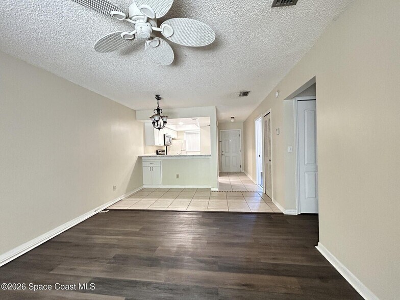 Building Photo - 3051 Sir Hamilton Cir