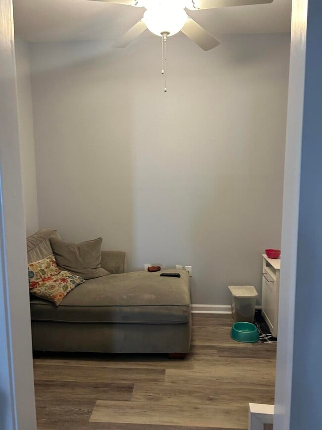 Building Photo - 250 Jefferson St