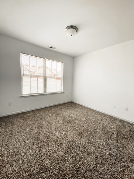 Building Photo - 341 Flat Cove Rd