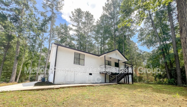 Building Photo - 7155 Pineneedle Dr SW