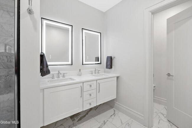 Building Photo - 78 Church St