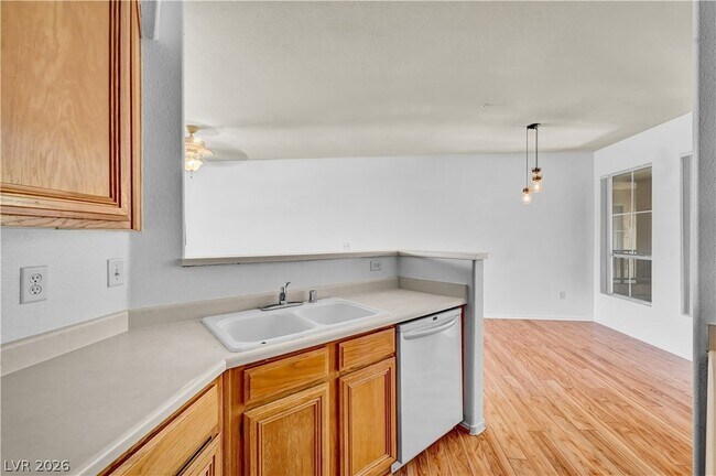 Building Photo - 7147 S Durango Dr