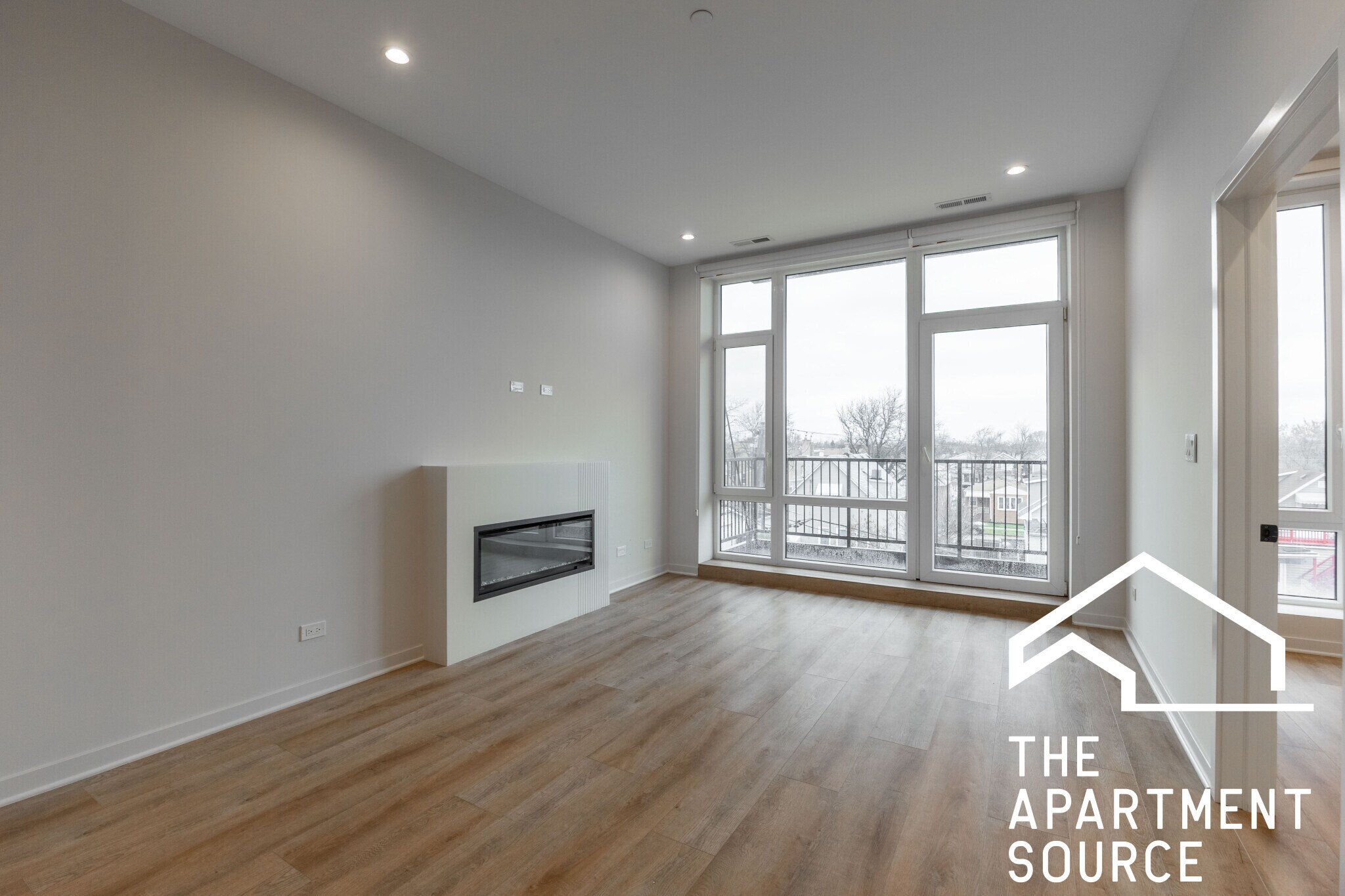 Building Photo - 3207 N Narragansett Ave