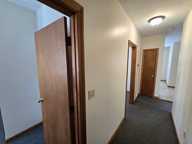 Building Photo - 17 Grafton St