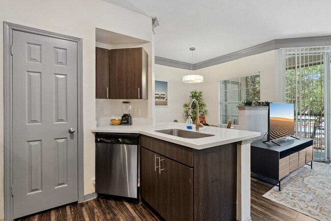 Building Photo - 12100 Metric Blvd