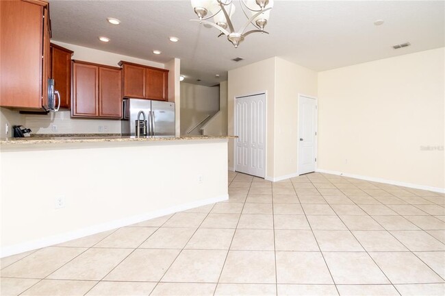 Building Photo - 12009 Greengate Dr