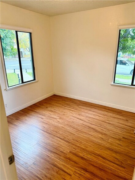 Building Photo - 18424 Calvert St