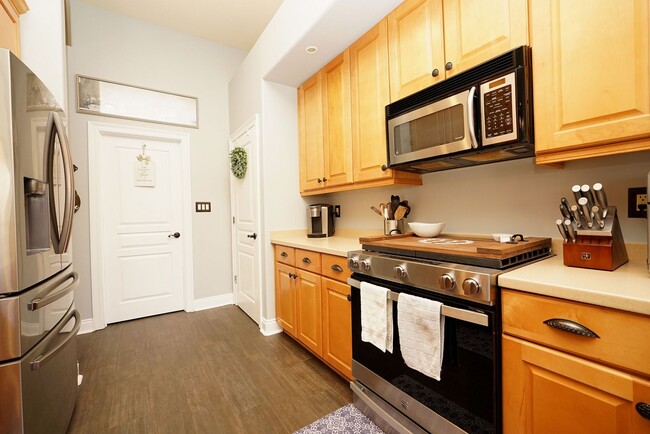 Building Photo - Charming 3-Bedroom Home in Peaceful Cul-de...