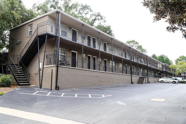 Building Photo - 480 Peachtree Hills Ave NE