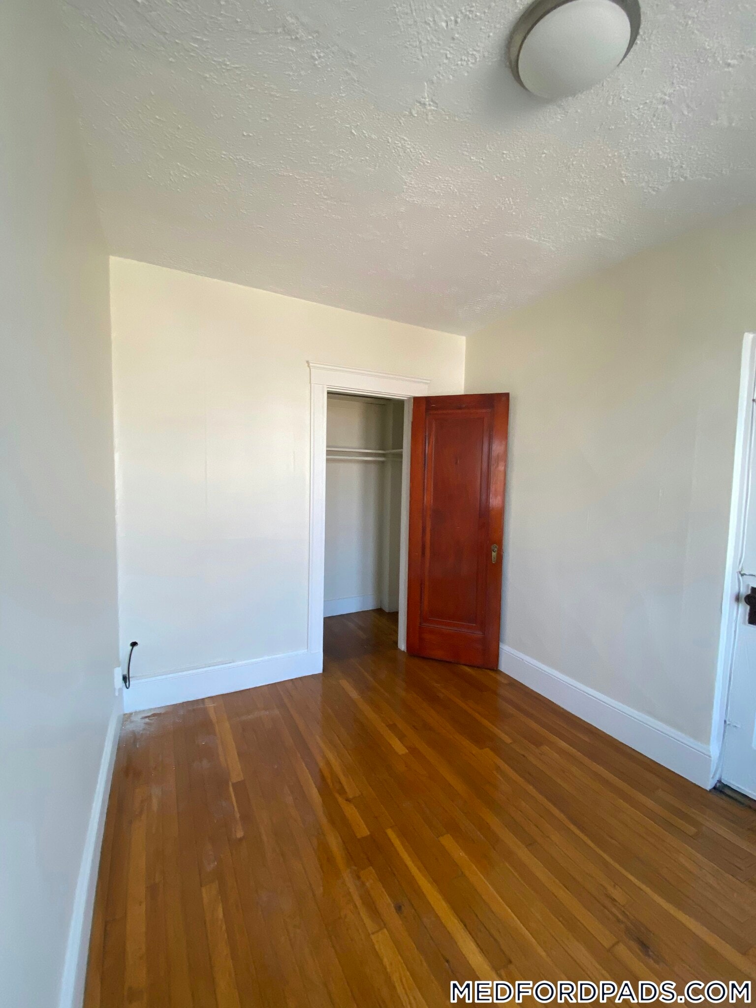 Building Photo - 53 Fellsway W