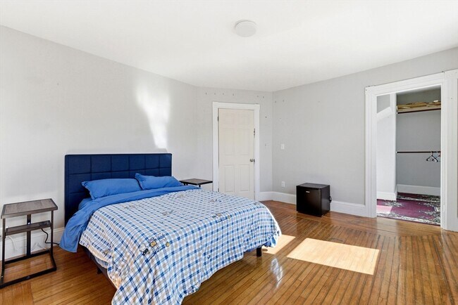 Building Photo - 21 John St