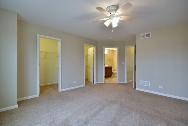 Building Photo - 147 Birch Ln