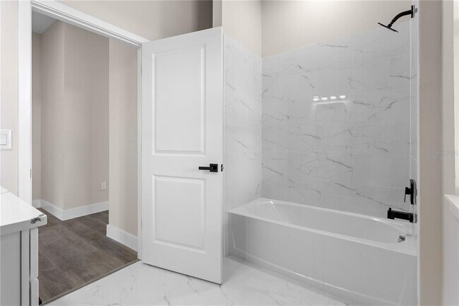 Building Photo - 33328 CR-473