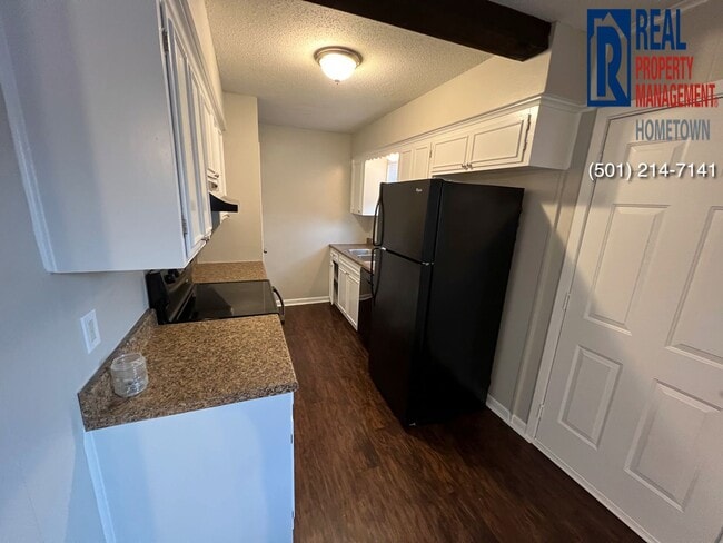 Building Photo - 3211 Duke Ct