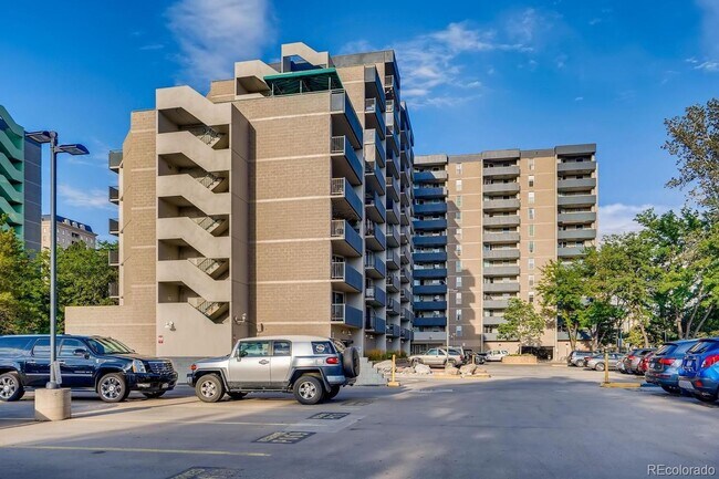 Building Photo - Amazing Condo with Beautiful Mountain and City Views!
