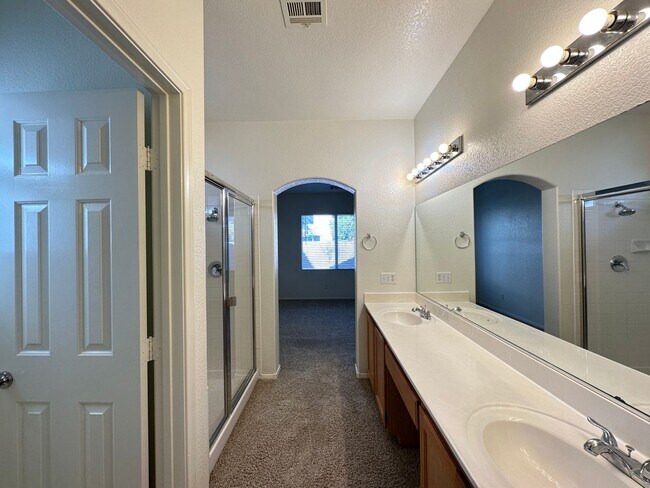 Building Photo - SANTA BARBARA AT SUMMERLIN