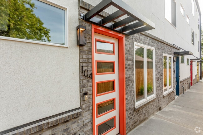 Primary Photo - Sheridan Place Townhomes