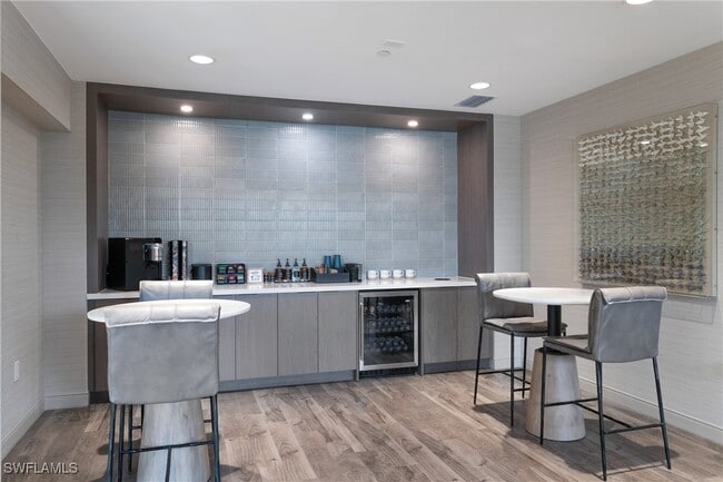 Building Photo - 3260 Stockton St