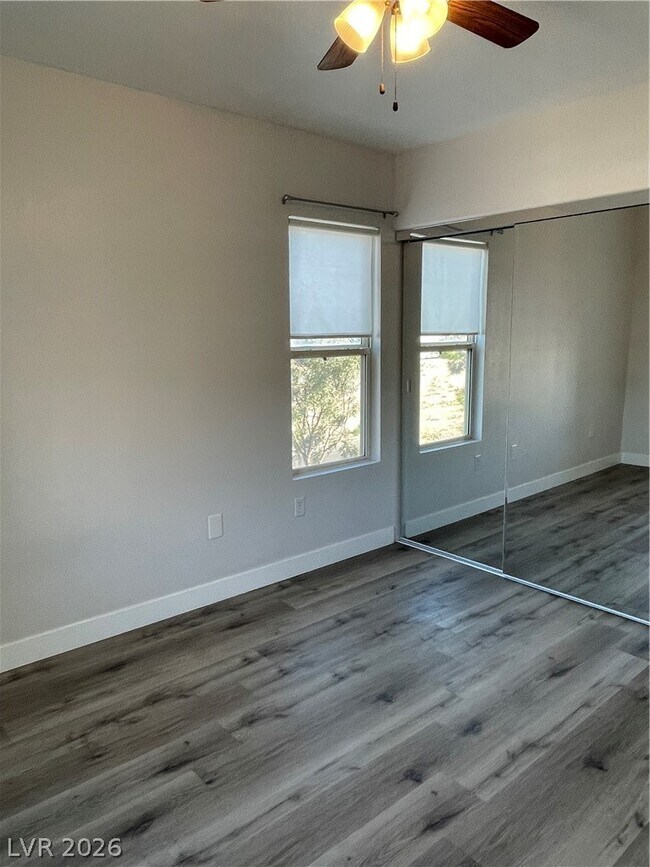 Building Photo - 7255 W Sunset Rd